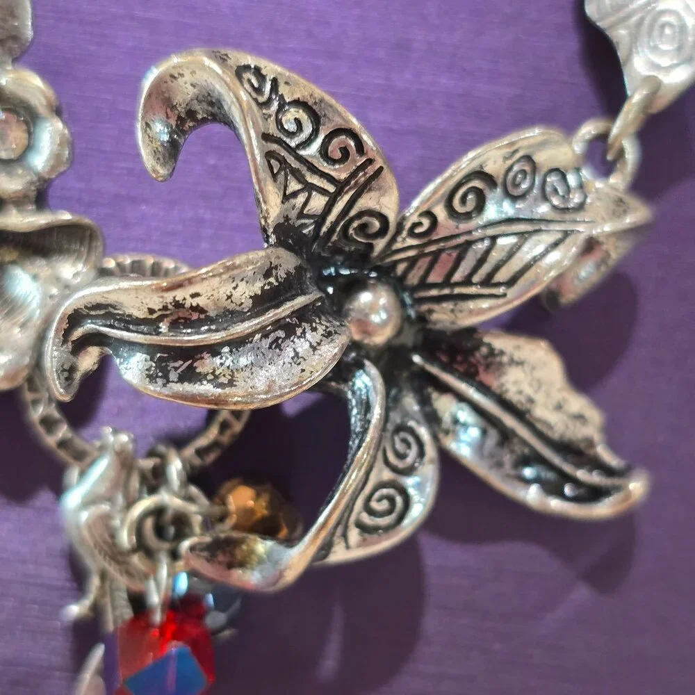 Vintage Contemporary Floral Lily Pansy Bib Charm Silver Black Statement Necklace